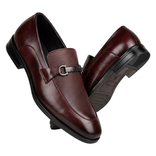 Men’s Brown Textured Loafers – Leather Formal Slip-On Shoes