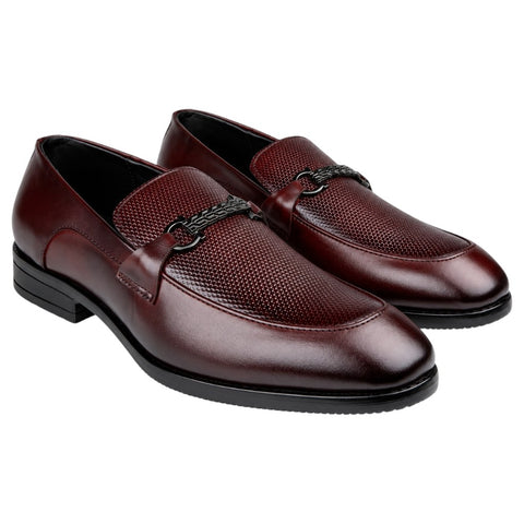 Men’s Wine Leather Textured Loafers – Metal-Detail Formal Slip-Ons