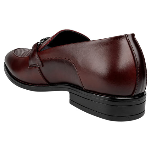 Men’s Wine Leather Textured Loafers – Metal-Detail Formal Slip-Ons